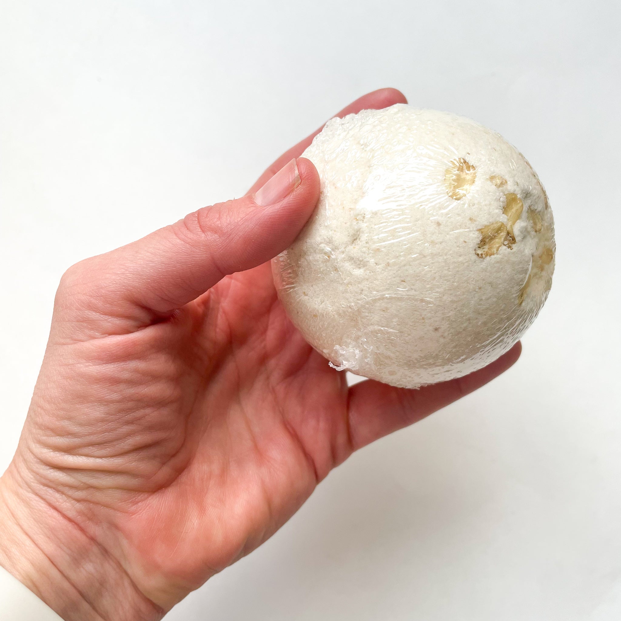 Oatmeal & Honey Bath Bomb | with colloidal oats | 4.5 ounce